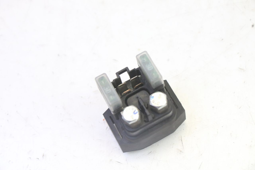 photo de RELÉ DE PARTIDA YAMAHA X-MAX XMAX 125 (2010 - 2013) - Zoom do estado de desgaste