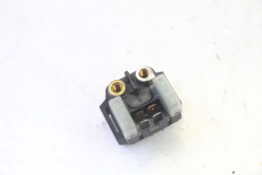 photo de RELÉ DE PARTIDA YAMAHA X-MAX XMAX 125 (2010 - 2013) - Zoom do estado de desgaste