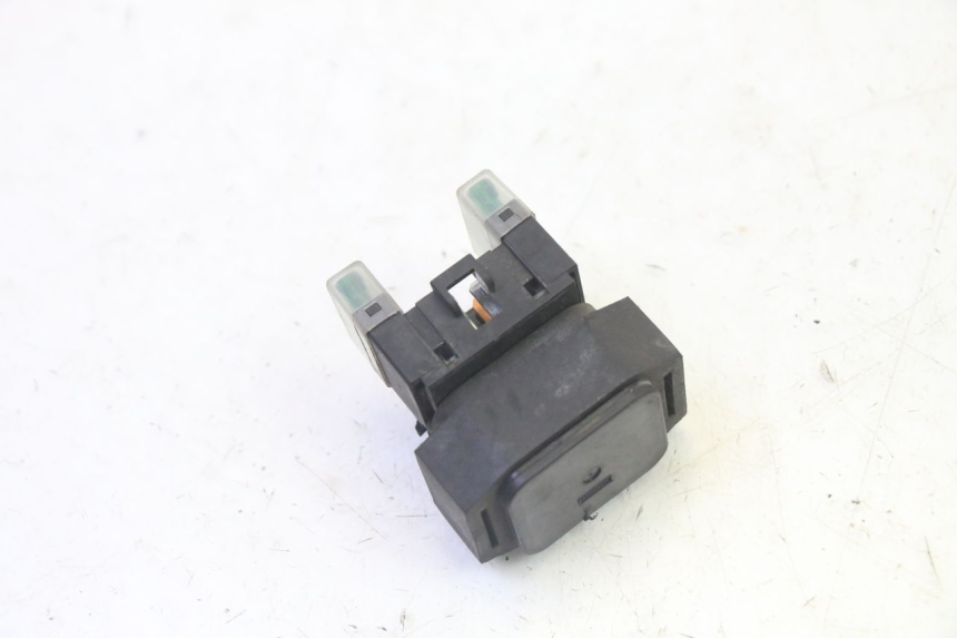 photo de RELÉ DE PARTIDA YAMAHA X-MAX XMAX 125 (2010 - 2013) - Outro ângulo de visão