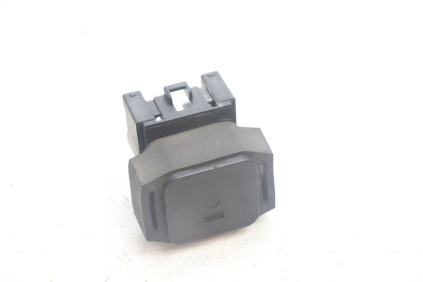 photo de RELÉ DE PARTIDA YAMAHA XMAX X-MAX 125 (2006 - 2009) - Outro ângulo de visão