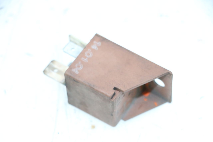 photo de RELÉ DE PARTIDA PIAGGIO X8 125 (2004 - 2007) - Detalhe da peça