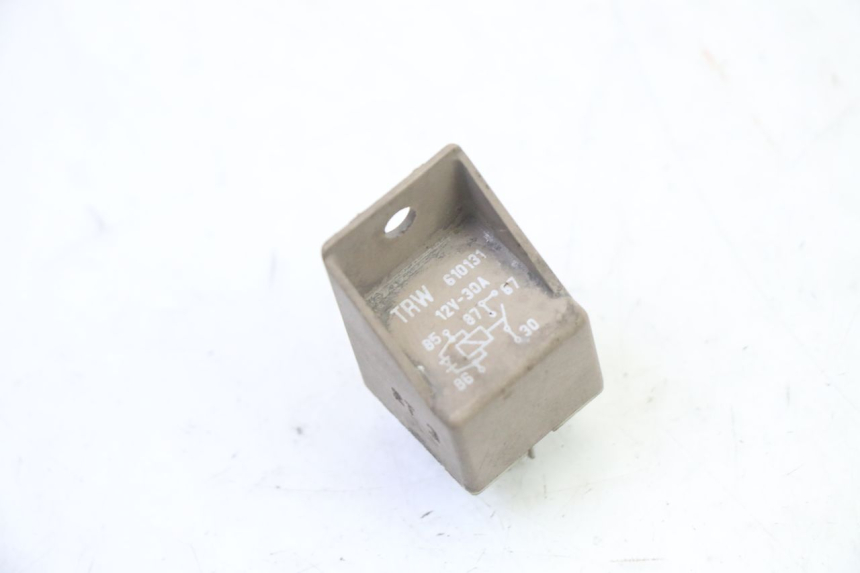 photo de RELÉ DE PARTIDA PIAGGIO X9 EVOLUTION 125 (2003 - 2007) - Zoom do estado de desgaste