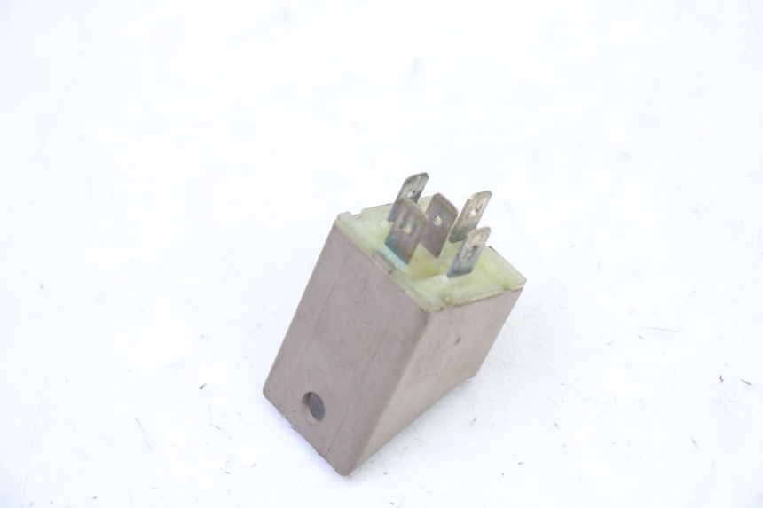 photo de RELÉ DE PARTIDA PIAGGIO X9 EVOLUTION 125 (2003 - 2007) - Ampliação técnica