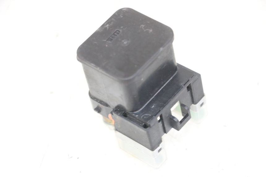photo de RELÉ DE PARTIDA YAMAHA XJ6 ABS 600 (2008 - 2016) - Zoom do estado de desgaste