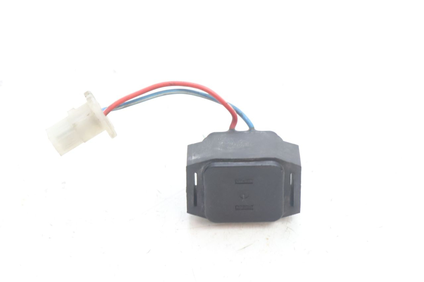 photo de RELÉ DE PARTIDA YAMAHA XJR 1300 (1998 - 2002) - Outro ângulo de visão