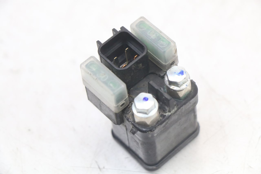 photo de RELÉ DE PARTIDA YAMAHA FJR ABS 1300 (2006 - 2012) - Zoom do estado de desgaste