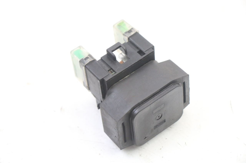 photo de RELÉ DE PARTIDA YAMAHA FZS FAZER 600 (2001 - 2003) - Outro ângulo de visão