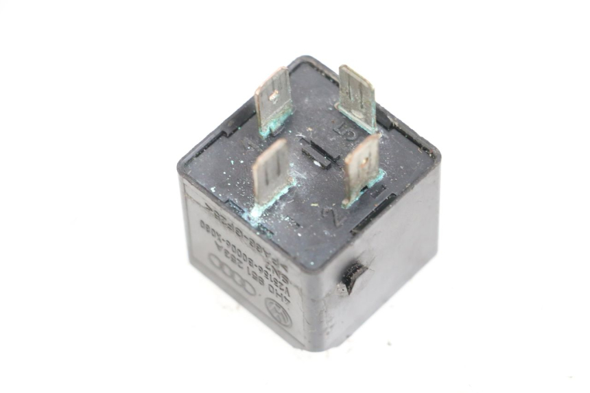 photo de RELÉ DE PARTIDA YAMAHA YN NEO'S 50 (1997 - 2004) - Zoom do estado de desgaste
