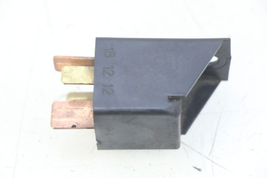 photo de RELÉ DE PARTIDA PIAGGIO ZIP 2T 50 (2009 - 2019) - Detalhe da peça