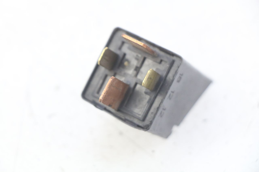 photo de RELÉ DE PARTIDA PIAGGIO ZIP 2T 50 (2009 - 2019) - Zoom do estado de desgaste