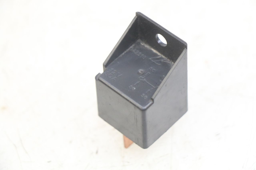 photo de RELÉ DE PARTIDA PIAGGIO ZIP 2T 50 (2009 - 2019) - Detalhe da peça