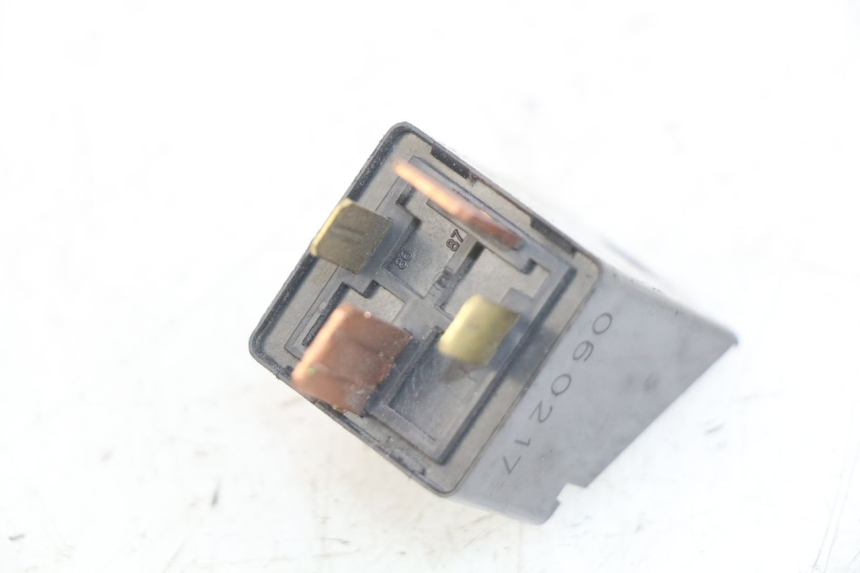 photo de RELÉ DE PARTIDA PIAGGIO ZIP 2T 50 (2009 - 2019) - Zoom do estado de desgaste