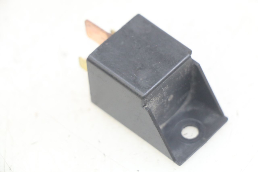 photo de RELÉ DE PARTIDA PIAGGIO ZIP 2T 50 (2009 - 2019) - Zoom do estado de desgaste