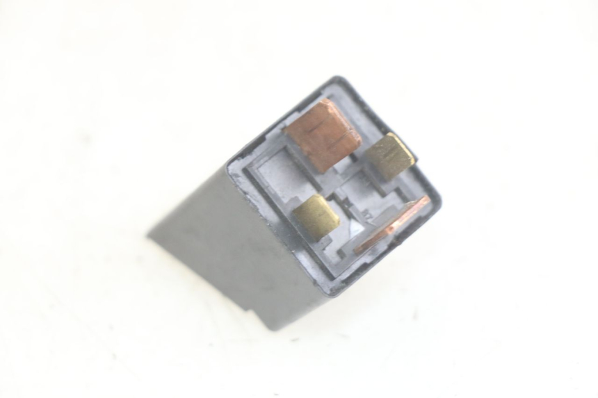 photo de RELÉ DE PARTIDA PIAGGIO ZIP 2T 50 (2009 - 2019) - Zoom do estado de desgaste