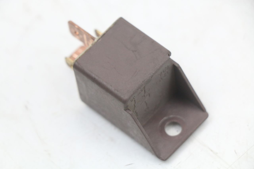 photo de RELÉ DE PARTIDA PIAGGIO ZIP 2T 50 (2009 - 2019) - Detalhe da peça