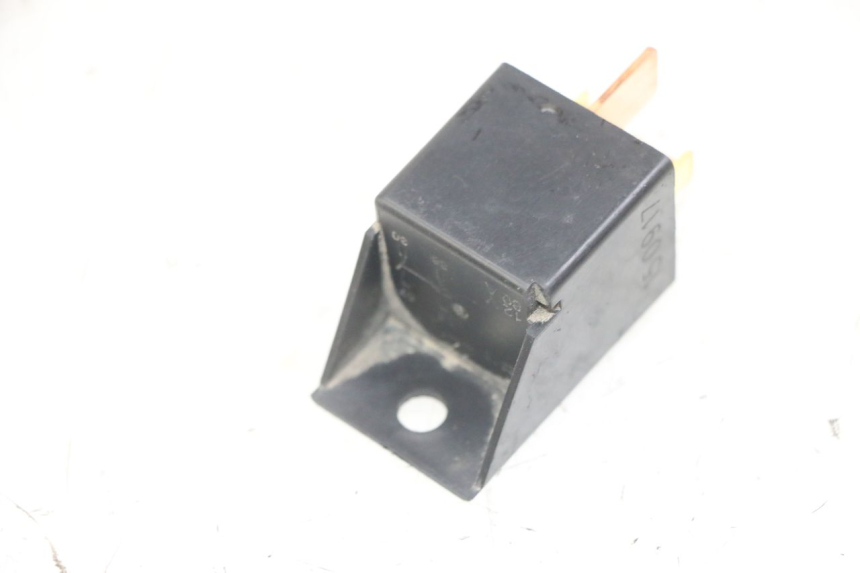 photo de RELÉ DE PARTIDA PIAGGIO ZIP 4T 50 (2018 - 2020) - Ampliação técnica