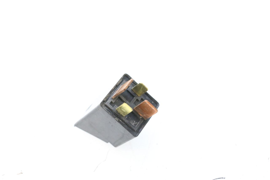 photo de RELÉ DE PARTIDA PIAGGIO ZIP 4T 50 (2018 - 2020) - Outro ângulo de visão