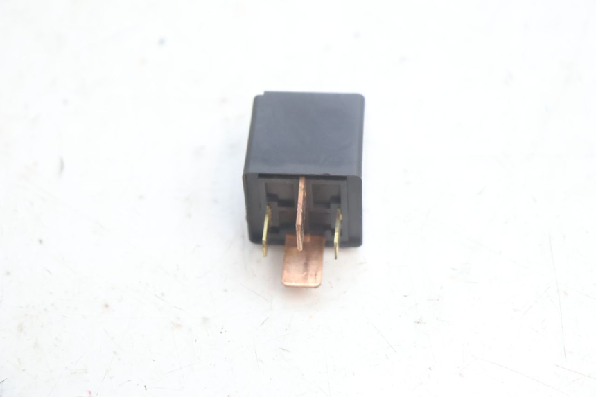 photo de RELÉ DE PARTIDA PIAGGIO ZIP IGET 4T 50 (2021 - 2023) - Detalhe da peça