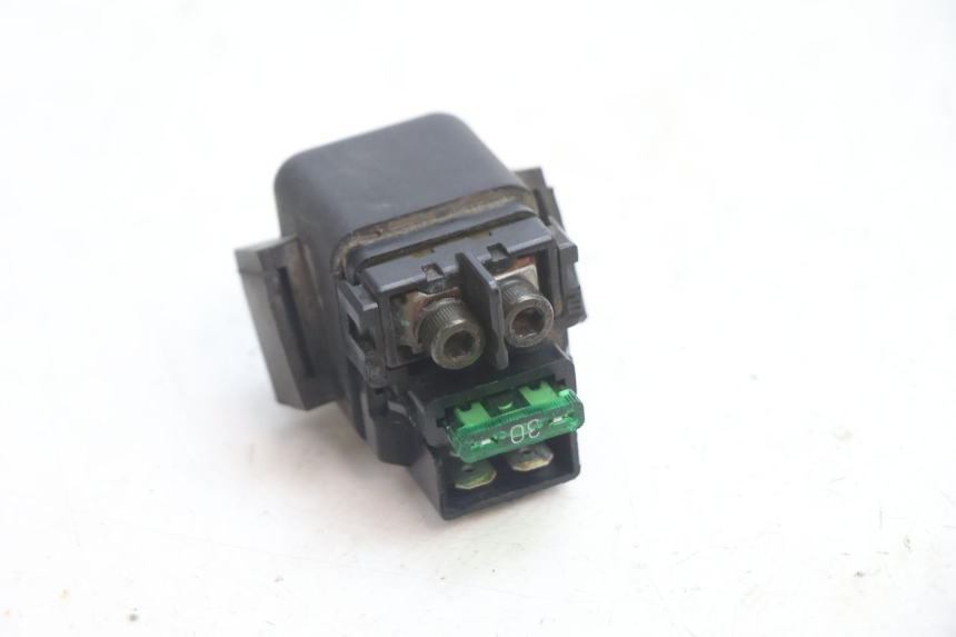 photo de RELÉ DE PARTIDA KAWASAKI ZX-6R ZX6R 600 (2000 - 2002) - Zoom do estado de desgaste