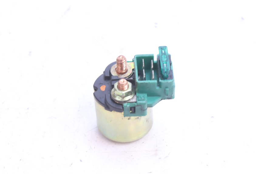 photo de RELÉ DE PARTIDA KAWASAKI ZZR 600 (1995 - 2004) - Zoom do estado de desgaste