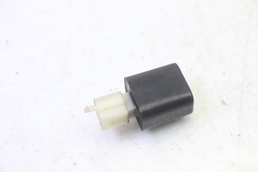 photo de RELÉ ELÉTRICO QUADRO 4 4D 350 (2015 - 2018) - Detalhe da peça