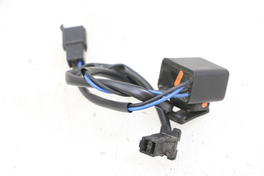 photo de RELÉ ELÉTRICO ADIVA AD3 300 (2014 - 2020) - Detalhe da peça