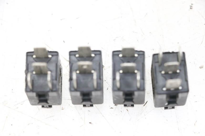 photo de RELÉ ELÉTRICO BMW C1 125 (2000 - 2003) - Ampliação técnica