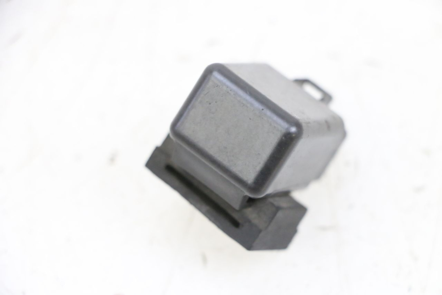 photo de RELÉ ELÉTRICO SUZUKI BURGMAN 650 (2013 - 2020) - Detalhe da peça