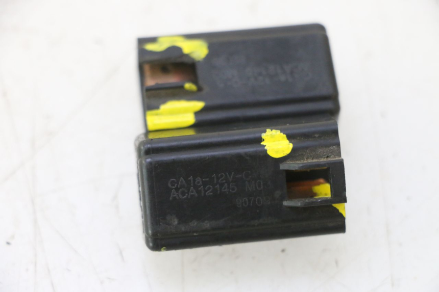 photo de RELÉ ELÉTRICO SUZUKI BURGMAN 125 (2007 - 2014) - Zoom do estado de desgaste
