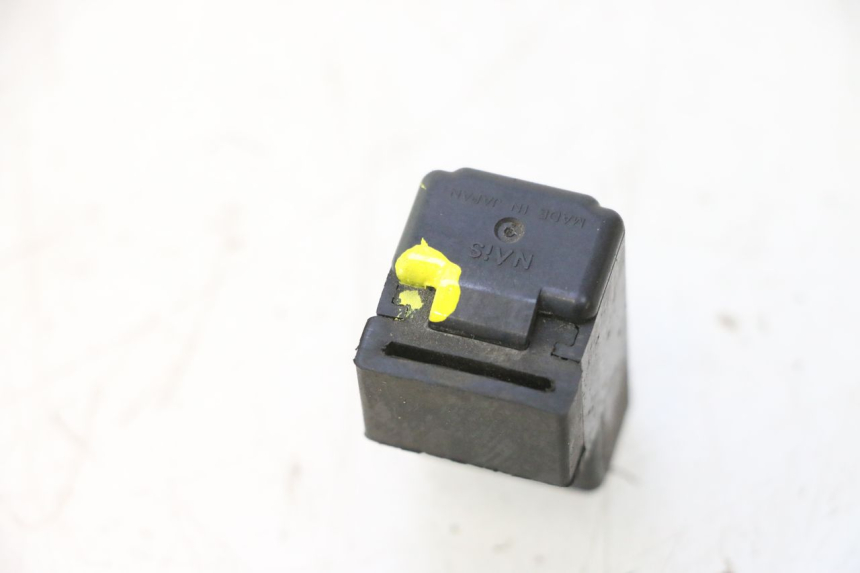 photo de RELÉ ELÉTRICO SUZUKI BURGMAN 125 (2007 - 2014) - Zoom do estado de desgaste
