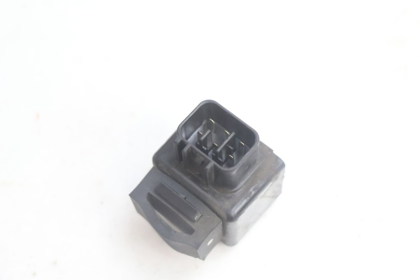 photo de RELÉ ELÉTRICO SUZUKI BURGMAN EXECUTIVE ABS 650 (2006 - 2012) - Zoom do estado de desgaste
