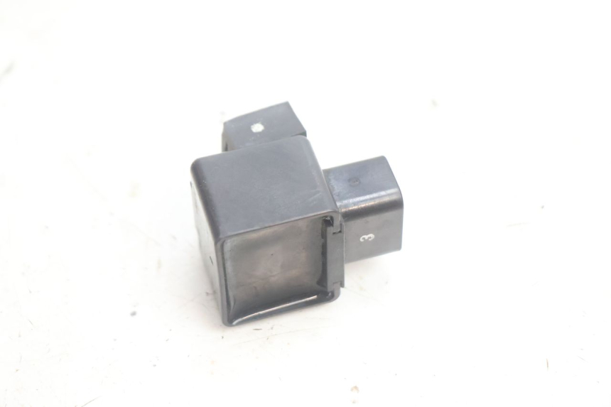 photo de RELÉ ELÉTRICO SUZUKI BURGMAN EXECUTIVE ABS 650 (2006 - 2012) - Ampliação técnica