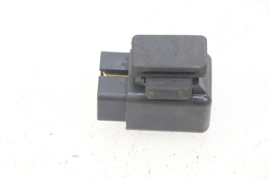 photo de RELÉ ELÉTRICO YAMAHA BW'S BWS 125 (2010 - 2013) - Detalhe da peça