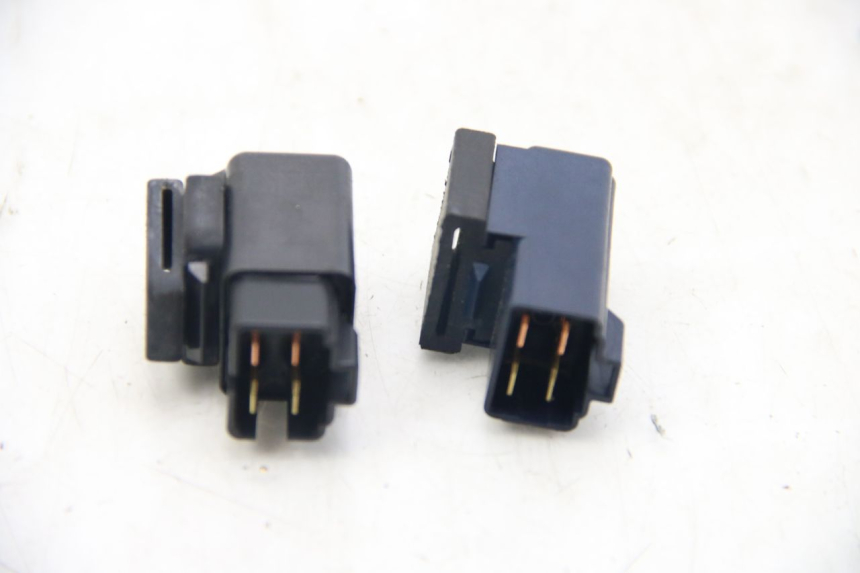 photo de RELÉ ELÉTRICO YAMAHA BW'S BWS 125 (2010 - 2013) - Detalhe da peça