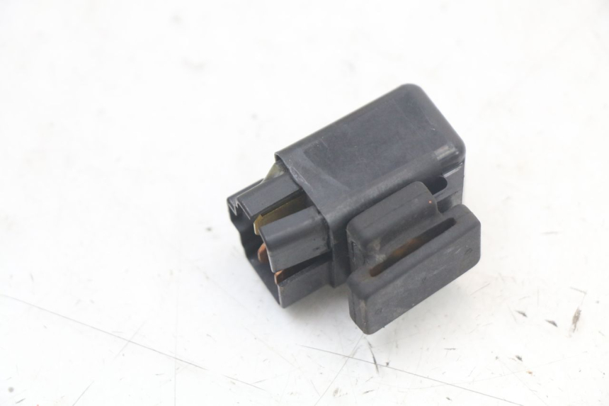 photo de RELÉ ELÉTRICO YAMAHA BW'S BWS 125 (2010 - 2013) - Zoom do estado de desgaste