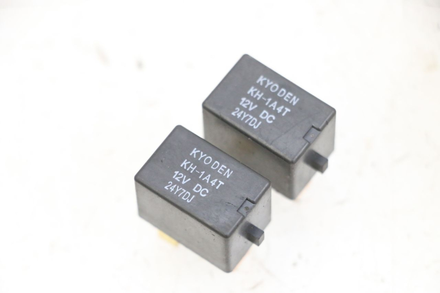 photo de RELÉ ELÉTRICO KSR CODE 125 (2018 - 2020) - Zoom do estado de desgaste