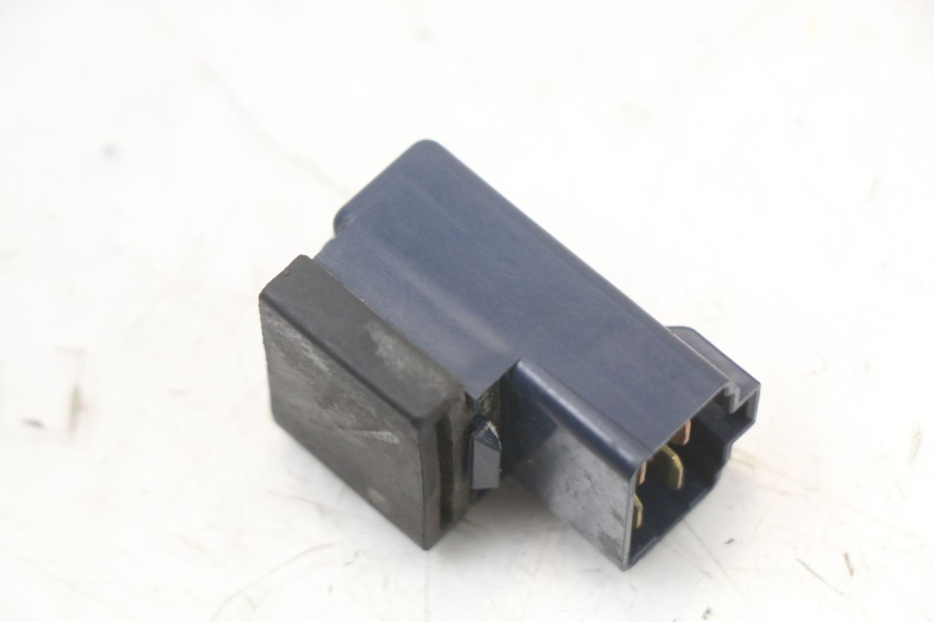 photo de RELÉ ELÉTRICO YAMAHA CYGNUS X 125 (2004 - 2007) - Zoom do estado de desgaste