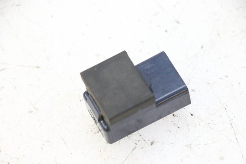 photo de RELÉ ELÉTRICO YAMAHA CYGNUS X INJECTION 125 (2007 - 2013) - Detalhe da peça
