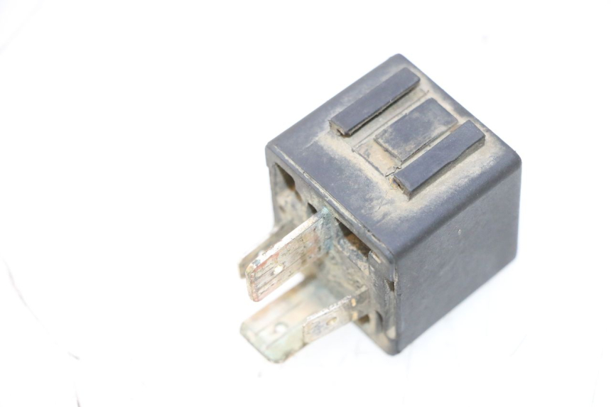 photo de RELÉ ELÉTRICO HM HONDA DERAPAGE 50 (2007 - 2009) - Detalhe da peça