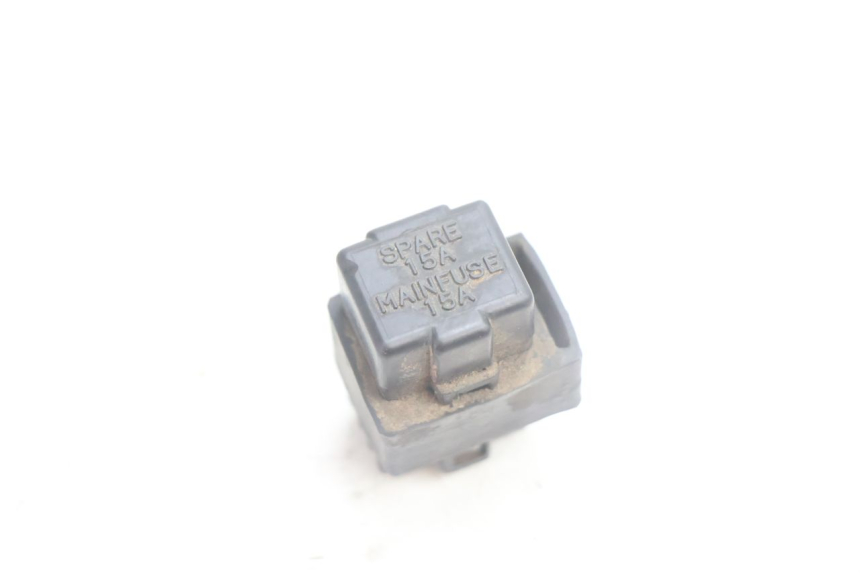 photo de RELÉ ELÉTRICO SUZUKI DR S 600 (1985 - 1989) - Zoom do estado de desgaste