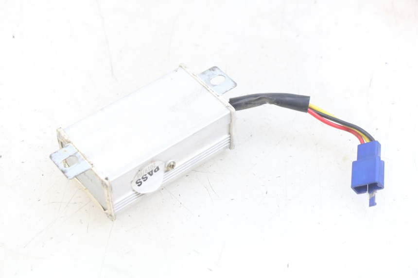 photo de RELÉ ELÉTRICO EASY WATTS E-OPAI 1 (2019 - 2024) - Zoom do estado de desgaste