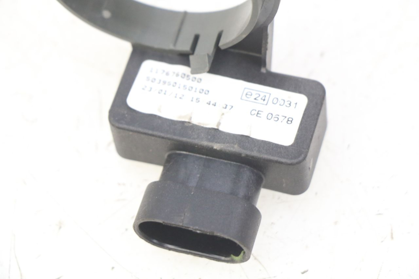 photo de RELÉ ELÉTRICO PEUGEOT E-VIVACITY 1 (2012 - 2018) - Outro ângulo de visão