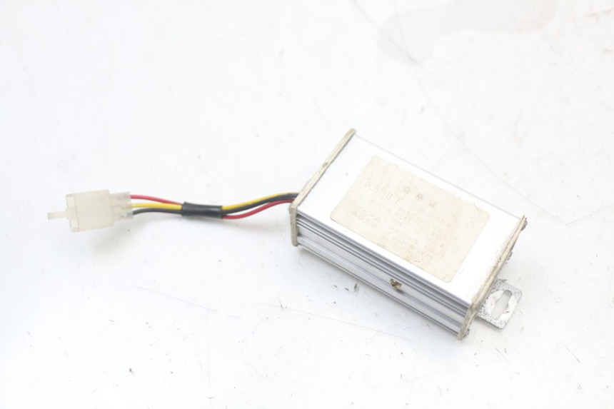 photo de RELÉ ELÉTRICO EBROH BRAVO GLE 1 (2020 - 2024) - Zoom do estado de desgaste