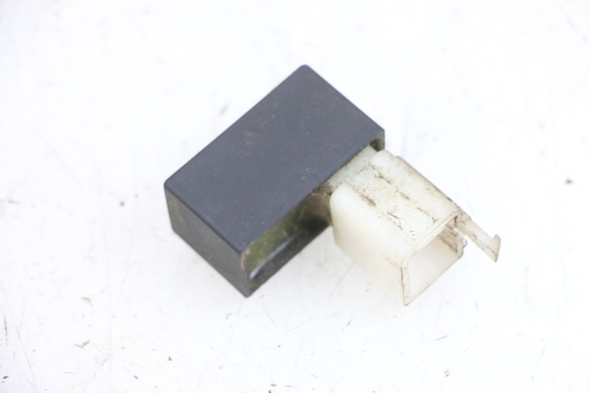 photo de RELÉ ELÉTRICO PEUGEOT ELYSEO 125 (1999 - 2004) - Zoom do estado de desgaste