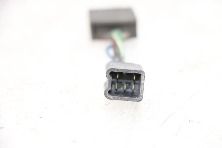 photo de RELÉ ELÉTRICO YAMAHA FJ 36Y 1100 (1984 - 1985) - Zoom do estado de desgaste
