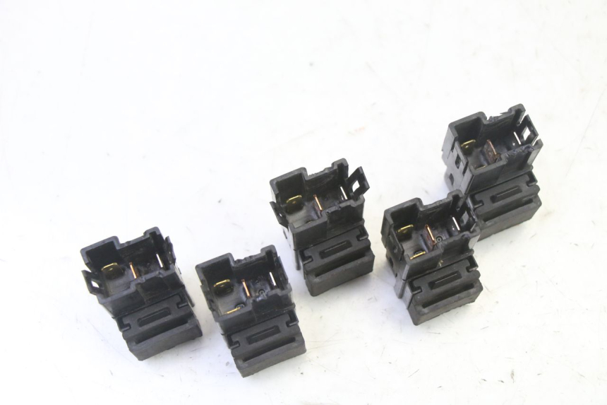 photo de RELÉ ELÉTRICO YAMAHA FJR ABS 1300 (2006 - 2012) - Detalhe da peça