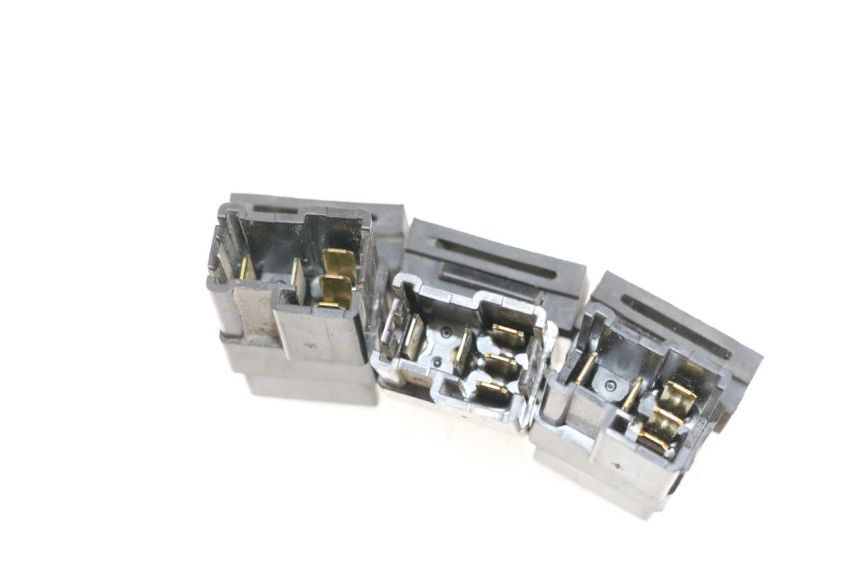 photo de RELÉ ELÉTRICO YAMAHA FJR ABS 1300 (2006 - 2012) - Zoom do estado de desgaste