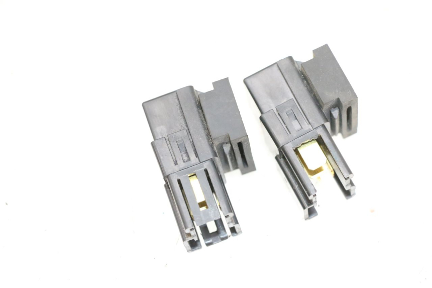 photo de RELÉ ELÉTRICO YAMAHA FJR ABS 1300 (2006 - 2012) - Outro ângulo de visão