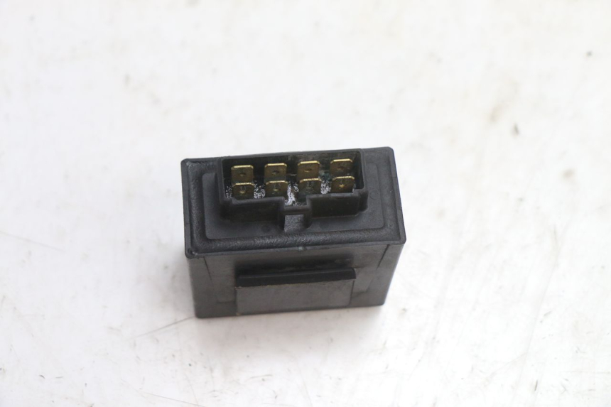 photo de RELÉ ELÉTRICO YAMAHA FJR 1300 (2001 - 2005) - Zoom do estado de desgaste