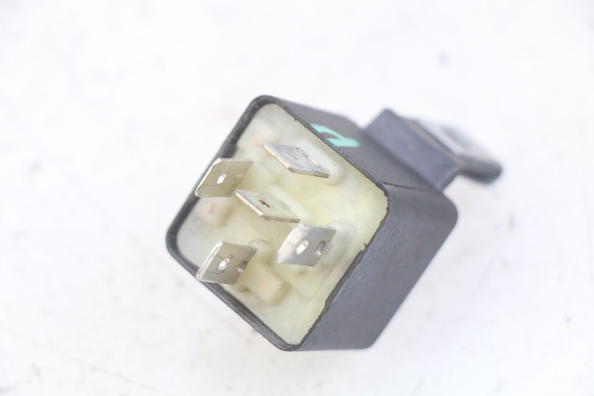 photo de RELÉ ELÉTRICO PIAGGIO FLY 4T 50 (2013 - 2017) - Zoom do estado de desgaste